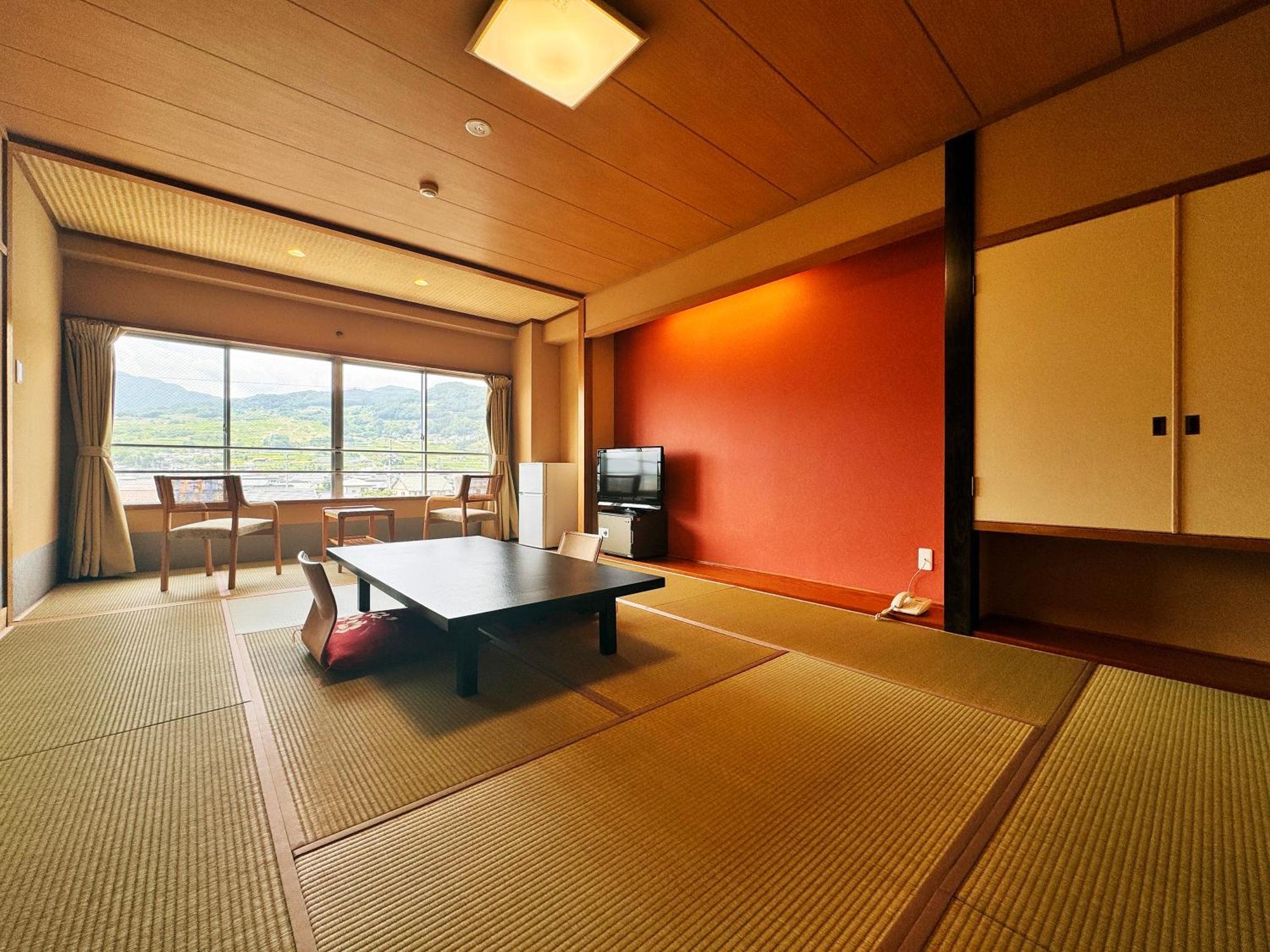 Hotel Uzuraya Chikuma Buitenkant foto